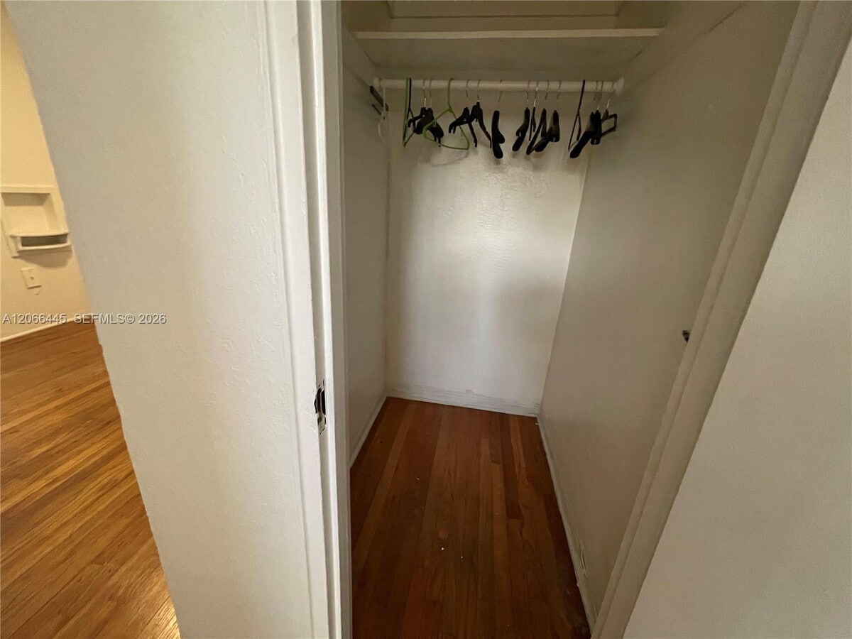 Photo - 1000 Biarritz Dr Unit 3