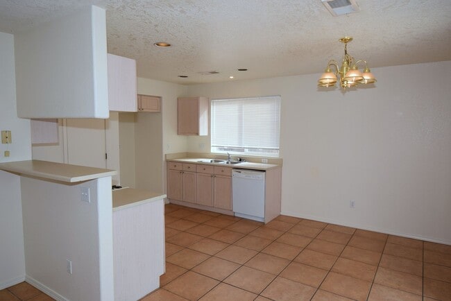 Photo - Great location! Nice 3Br, 2.5Ba Near Alame...