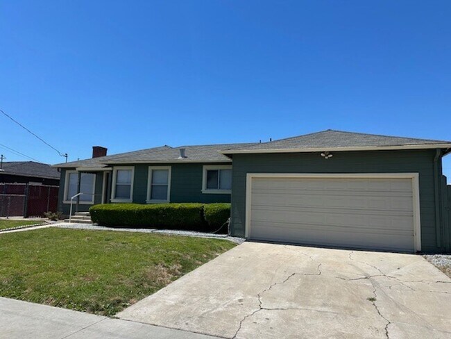 Completely Renovated Home in Salinas - Completely Renovated Home in Salinas