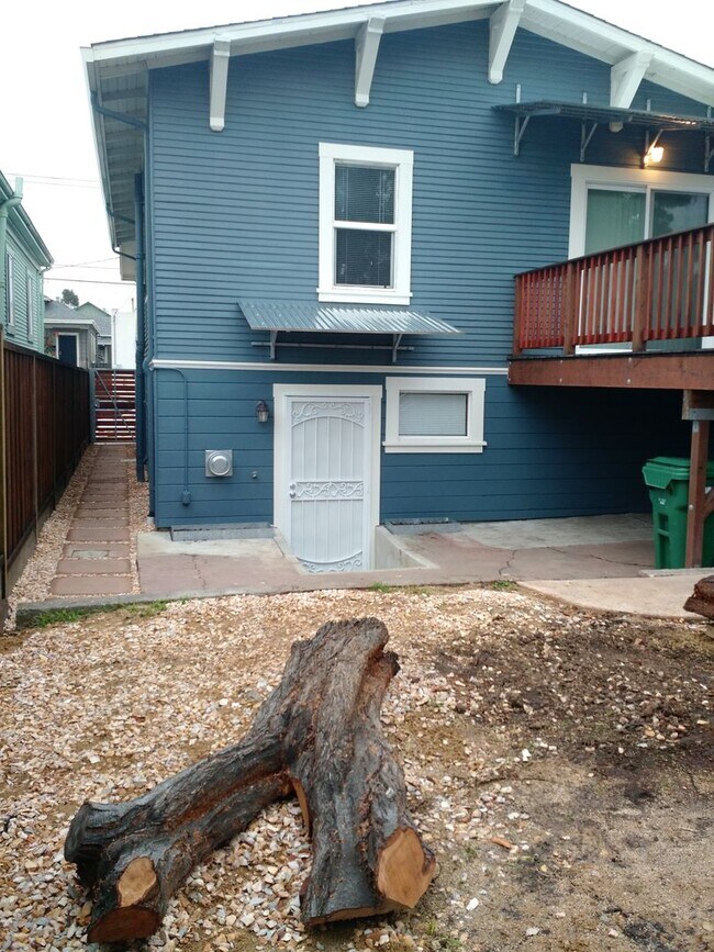 Photo - 43rd St. Duplex Unit 887