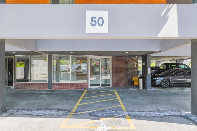 Entrance - Glen Terrace Apartments