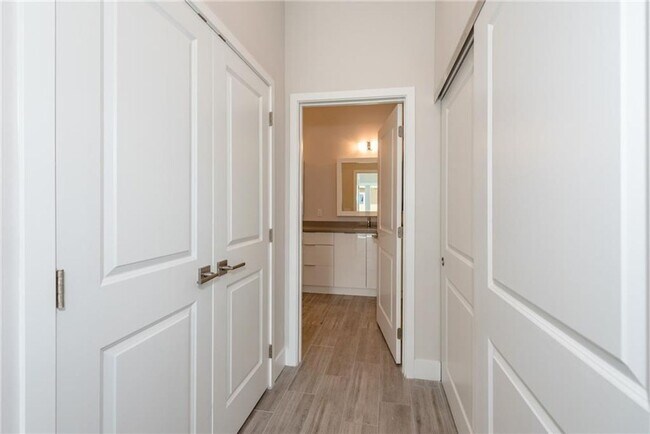 Photo - 1105 NE 2nd Ave