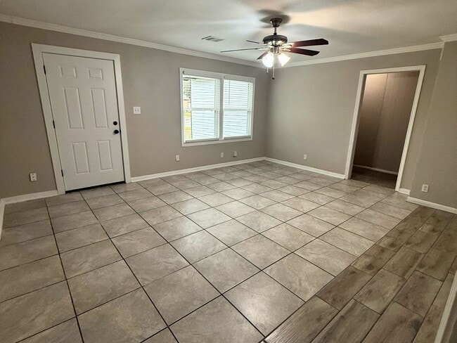 Photo - 5142 Balkin St