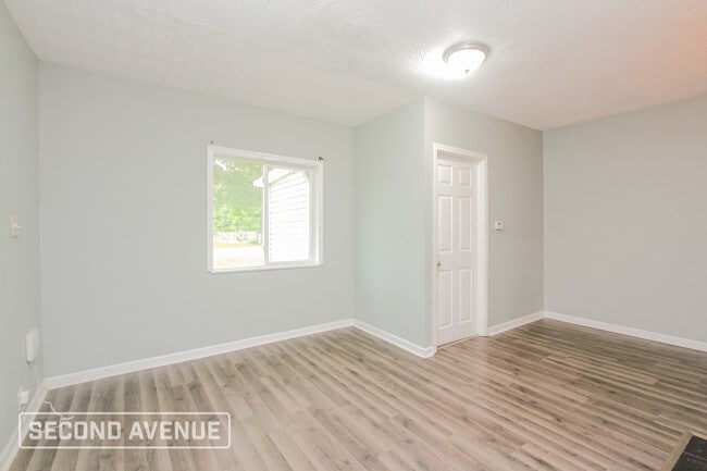 Photo - 3636 N Dearborn St