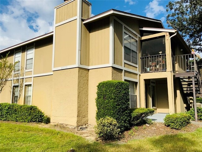 Building Photo - 14409 Hanging Moss Cir Unit 102