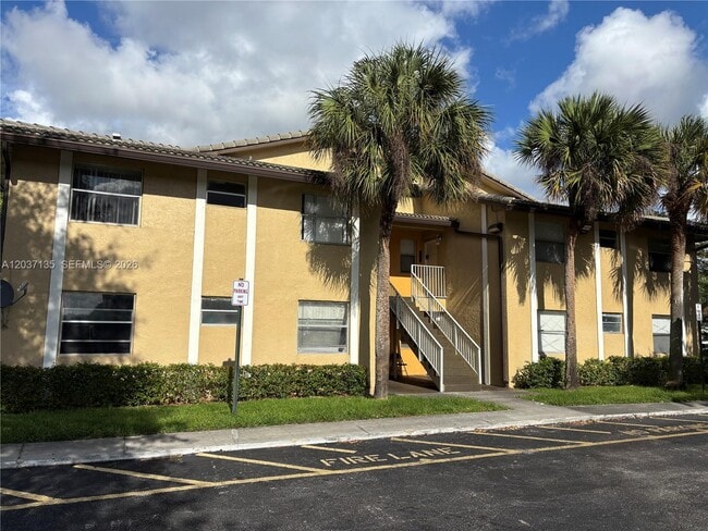 Building Photo - 11585 NW 43rd St Unit 11585