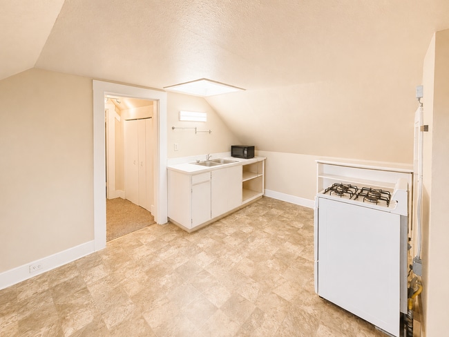 Photo - 529 N Nevada Ave Unit 6