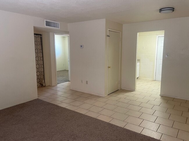 Photo - 4220 N Granada Dr Unit 4