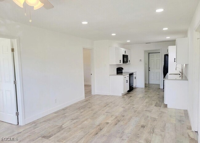 Photo - 9765 Montana Ct