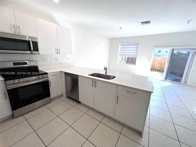 Photo - 17964 SW 358th St