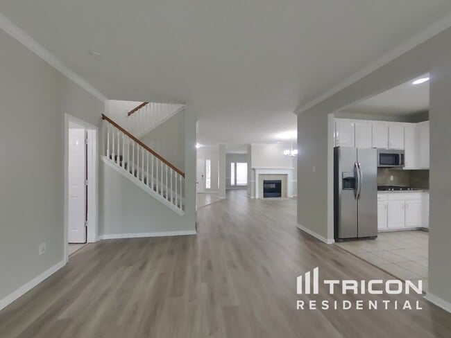 Photo - 17419 Pikes Peek Ct