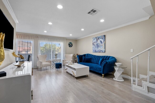 Photo - 121 Sinclair Ave Unidad 213