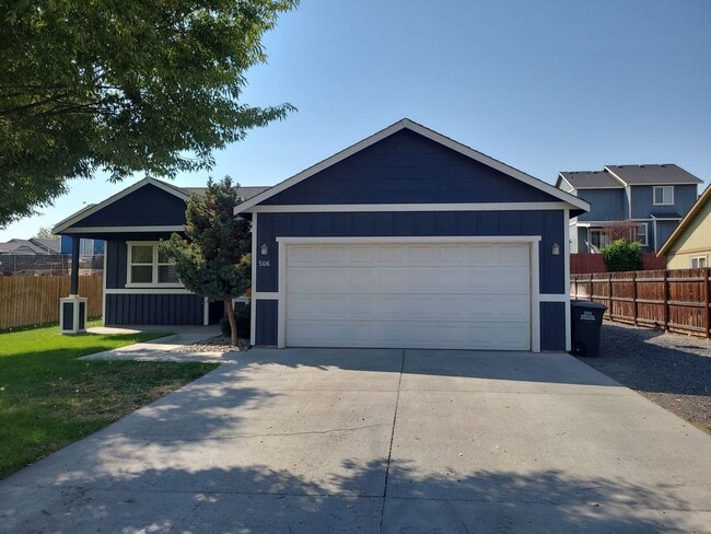 Photo - 1/2 OFF OCTOBER RENT - Sage Vista Home wit...