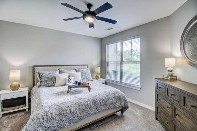 Heartwood at Lockwood Glen apartments — community photo
