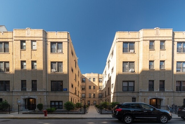Building Photo - 2845 N Orchard St Rental
