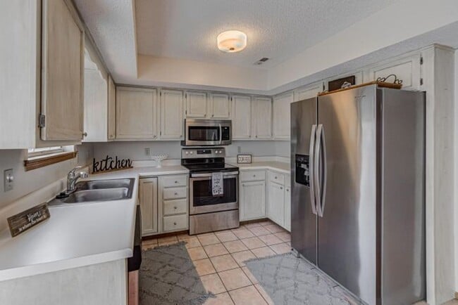 Photo - spacious house