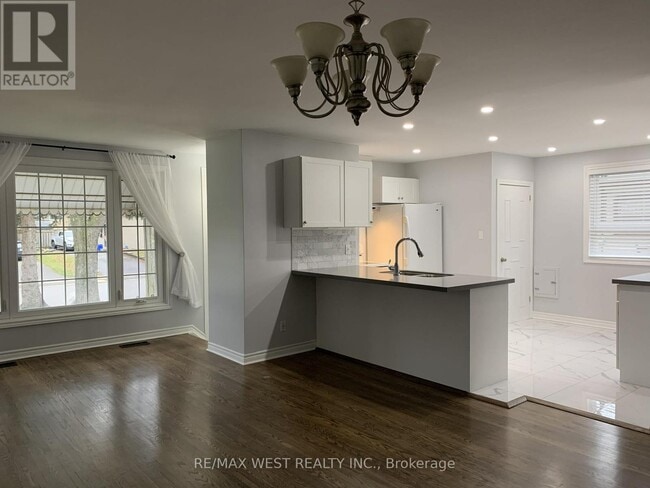 Photo - 241 Ashlar Rd