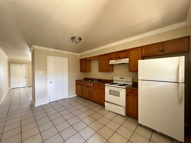 Photo - 301 E Locust St