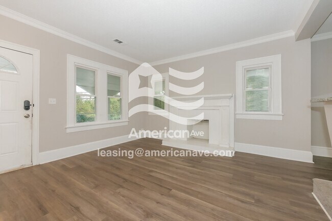 Photo - 980 North Ave