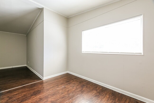 Photo - 2202 Leon Rd
