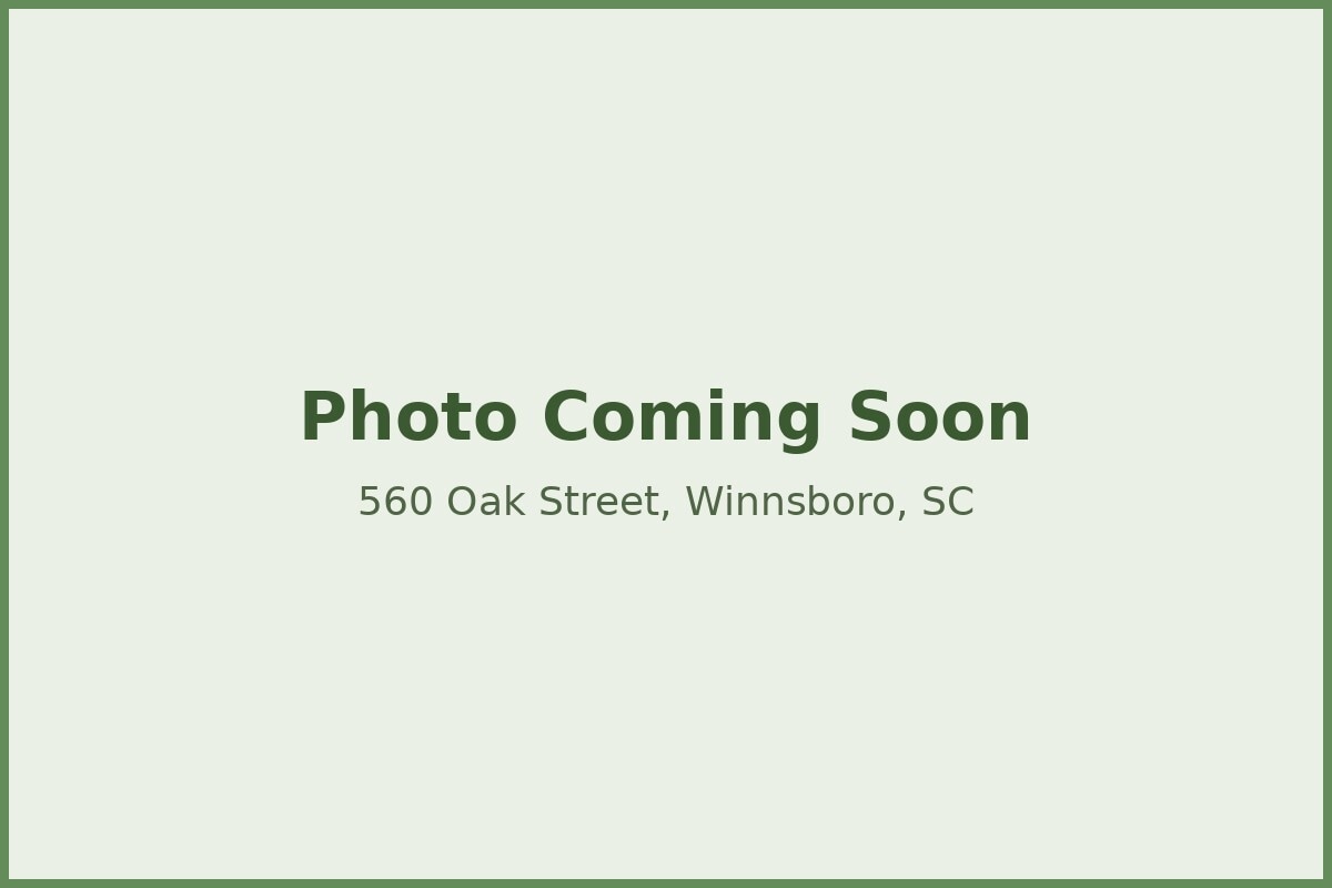 Photo - 560 Oak St