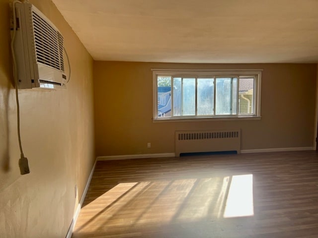 Dining /Living combo - 130 Baisley Ave Unit 2nd Floor