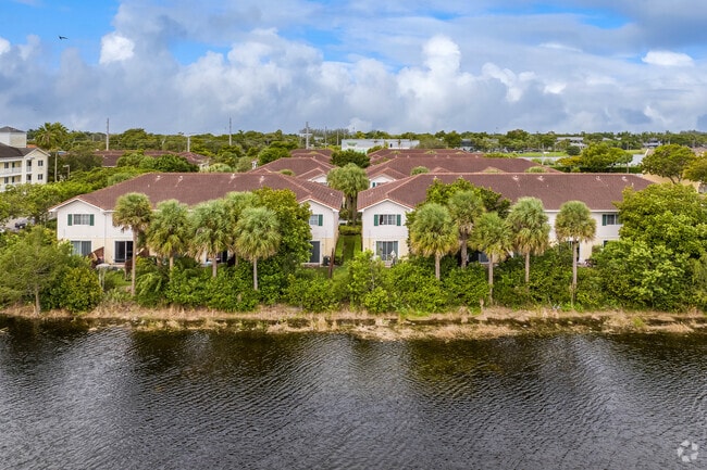 Summer Lakes Estates