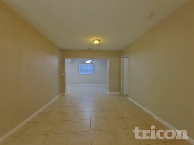 Photo - 15375 Hopedale Ln