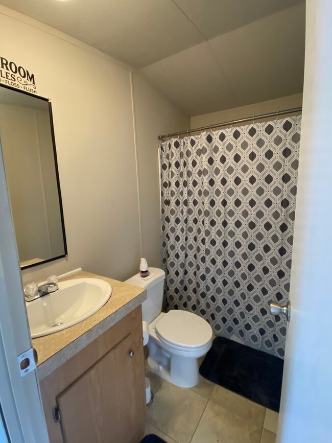 Photo - 178 High Rock Ct