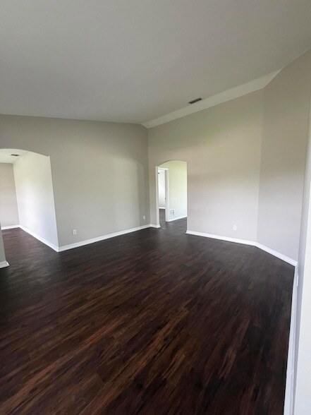Photo - 581 NW Goldcoast Ave