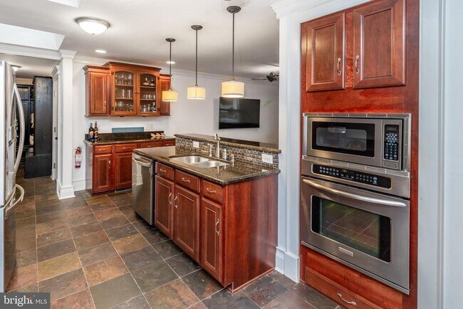 Photo - 24 Camelia Ct