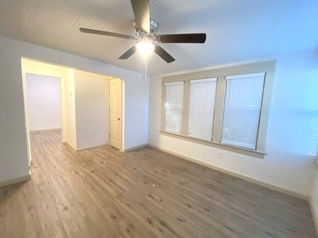 Photo - 2177 Weston Way