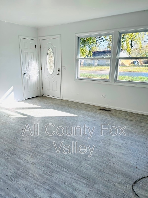 Photo - 344 Durham Dr