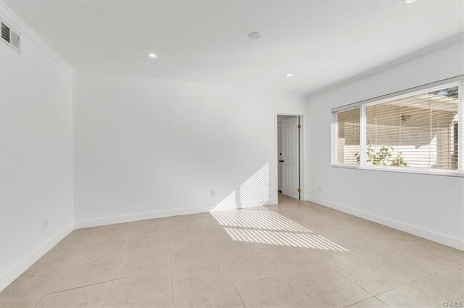 Photo - 8201 Clemens Ave