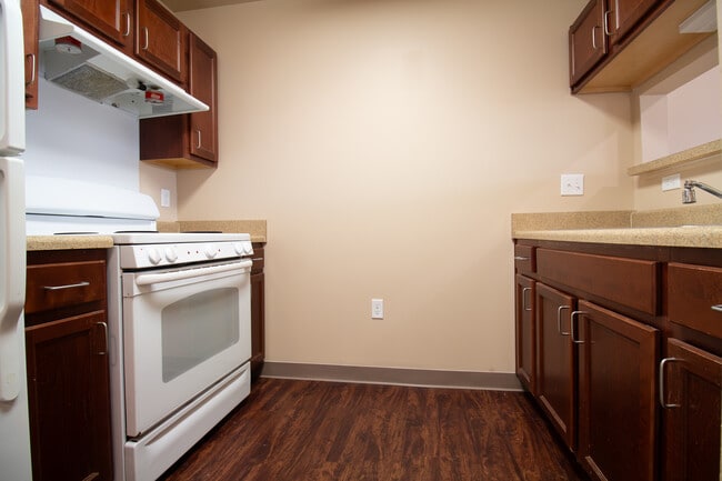 Photo - Oakwood Manor Senior Living