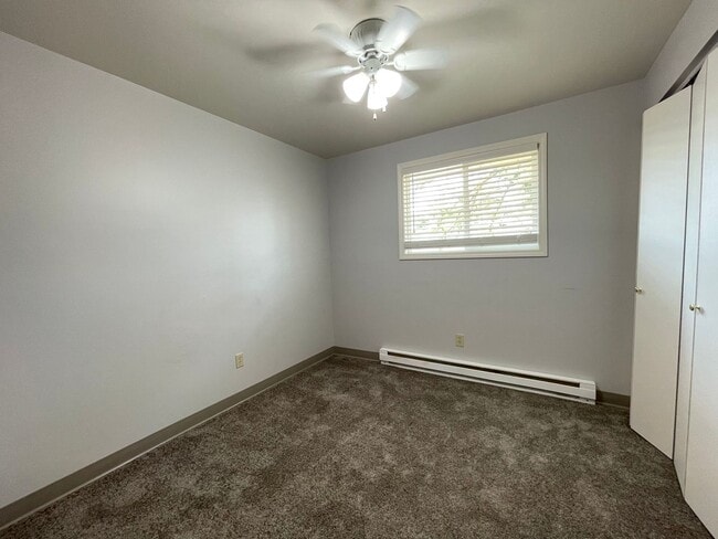 Photo - 1831 E Marshall Ave Unit 03