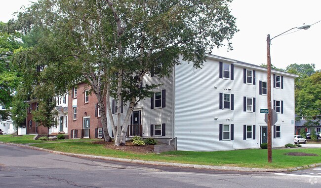 Park Court Apartments For Rent in Durham, NH