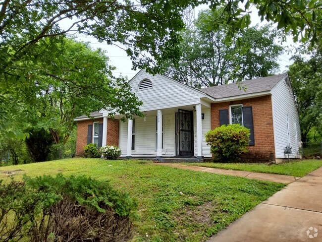 Building Photo - 3228 Sherrycrest Dr Rental