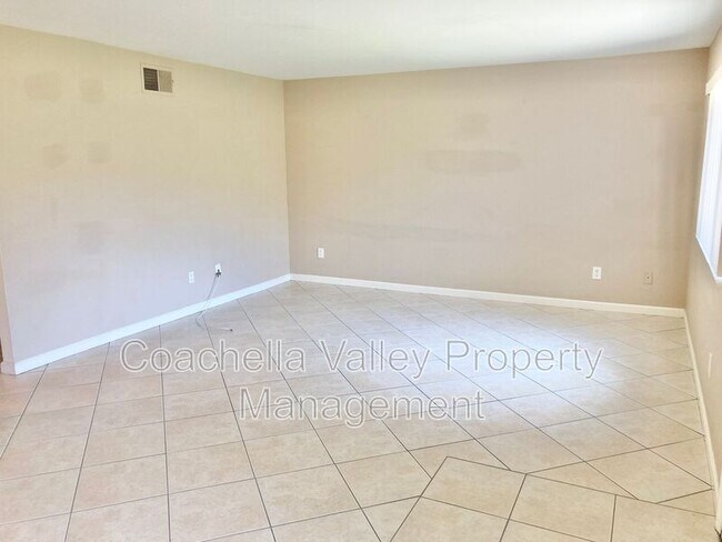 Photo - 72676 Willow St