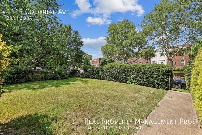 Photo - 1119 Colonial Ave