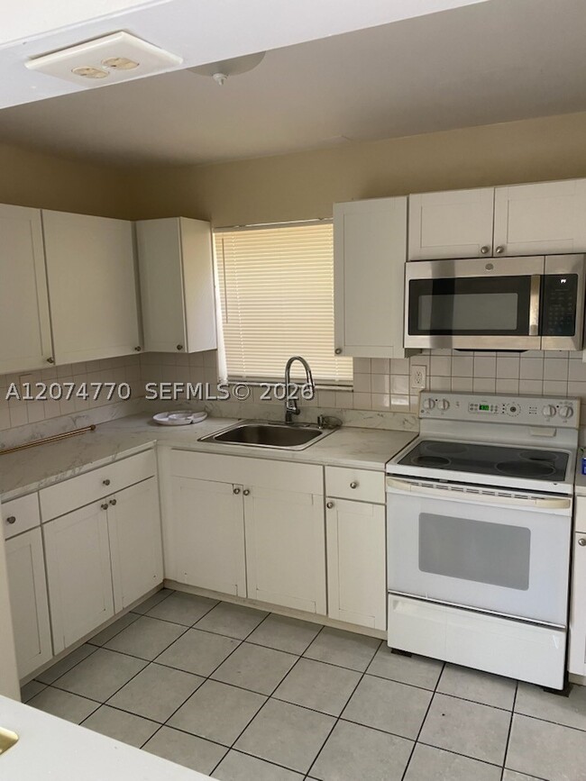 Photo - 27922 SW 130th Ct