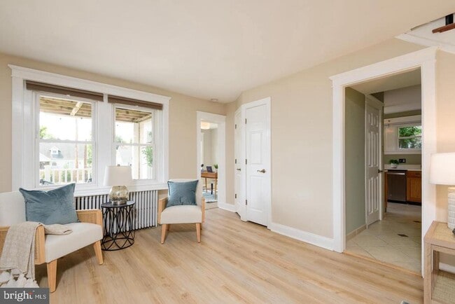 Photo - 516 E Lancaster Ave House