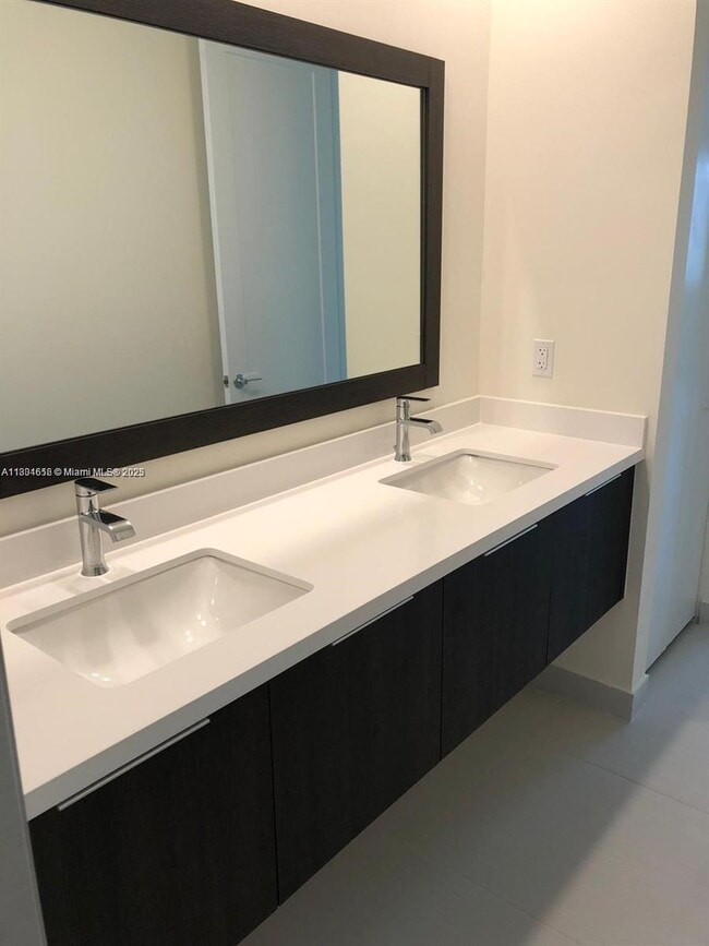 Photo - 10226 NW 64th Terrace Unidad 302