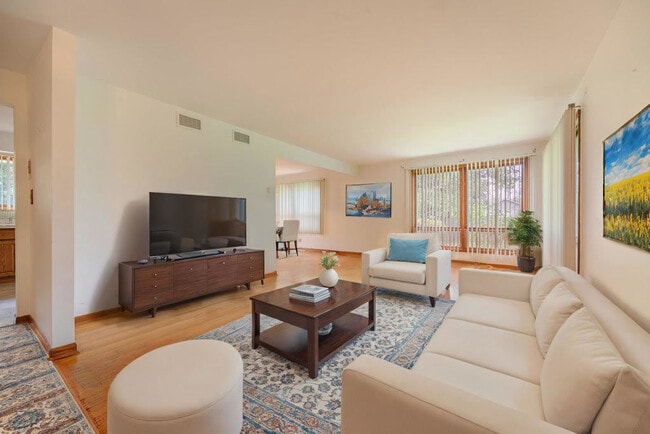 Photo - 14322 McCarthy Rd