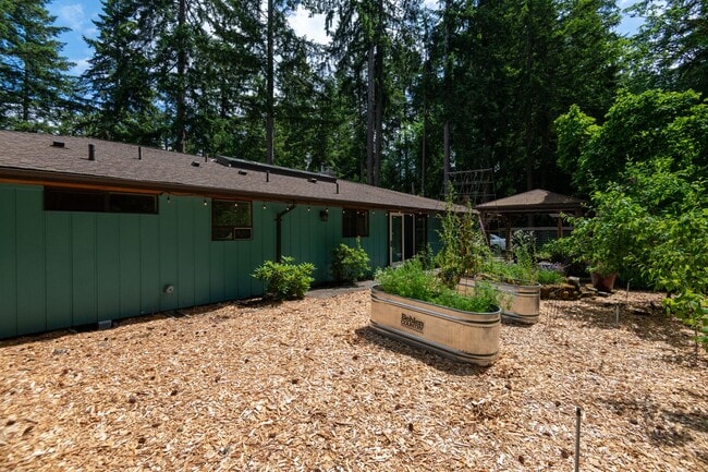 Photo - 15931 SE 41st Pl