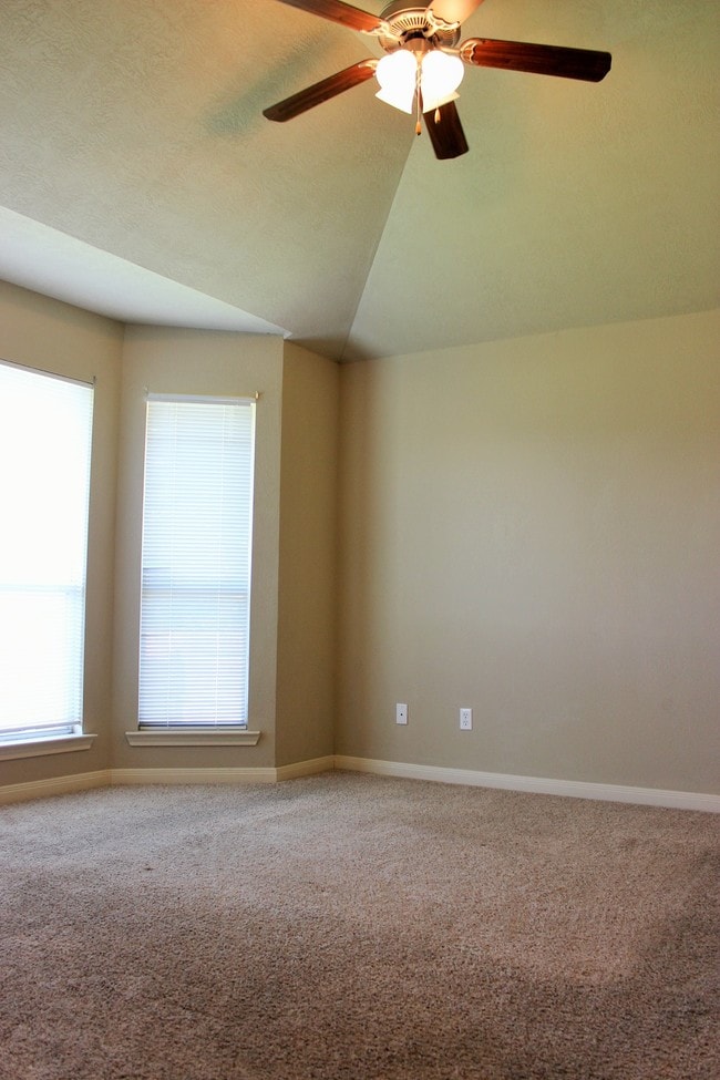Photo - 105 Ava Dr