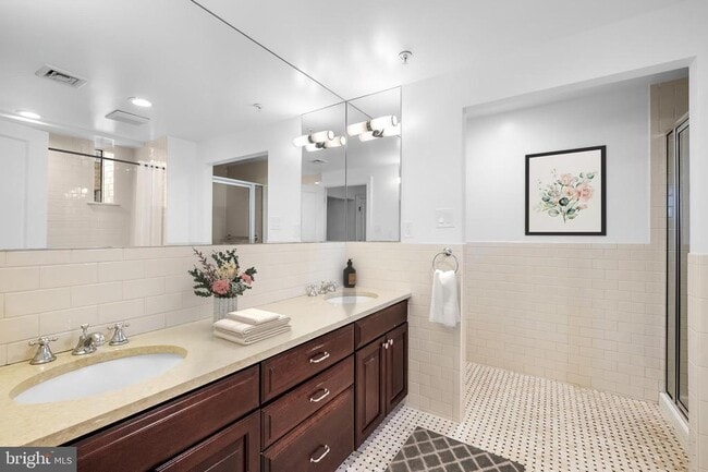 Photo - 222 W Rittenhouse Square Unidad 801