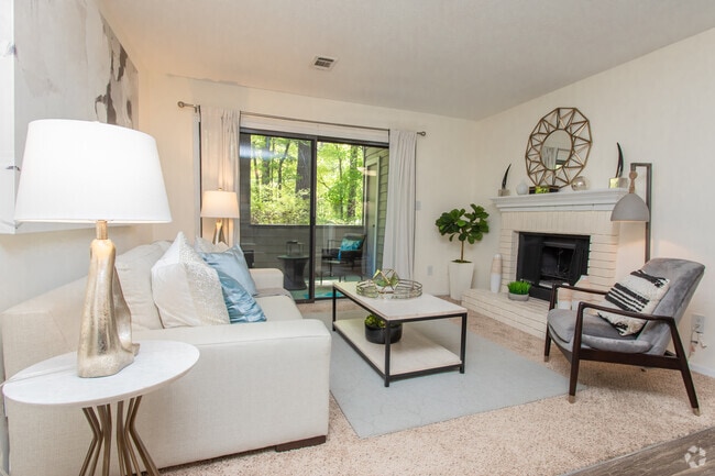 2BR, 2BA - 1090SF - Reserve at Peachtree Corners