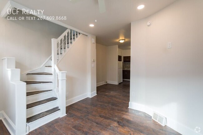 Building Photo - Two Bed Girard Estates Townhome