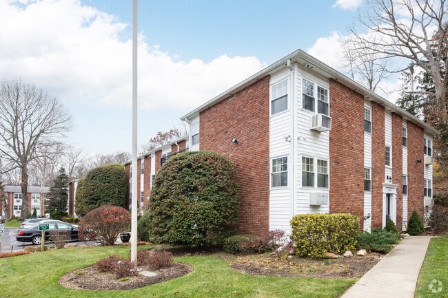 Photo - Kings Wood Community